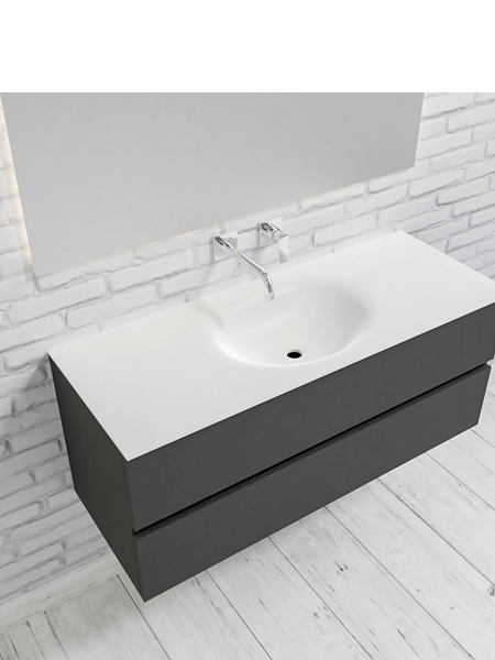 Mueble de baño 120 cm Antracita con 2 cajones, lavabo de Solid surface seno centrado con 0 orificio(s) para el grifo. 5 Mueble de baño suspendido Vica 120 Antracita 2 cajones en acabado Antracita. Un mueble de baño de seno centrado de apertura suave por uñero con encimera para grifo empotrado.