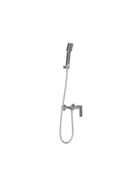 Monomando bañera Lugo grifo cromo brillo 4 Monomando bañera Lugo cromo brillo. La grifería Lugo se caracteriza por las suaves curvas que delimitan su contorno. Incluye accesorios de ducha.