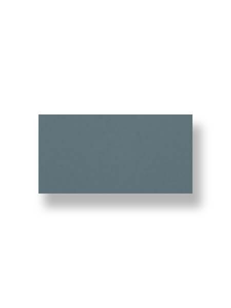 Azulejo liso blue-mist brillo 10X30 cm. El clásico azulejo para decoraciones retro o vintage o incluso modernas o minimalistas. Primera calidad.