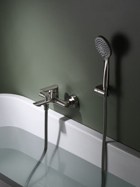 Grifo bañera Ural monomando termotastico níquel cepillado. 7 Monomando bañera ural níquel cepillado.