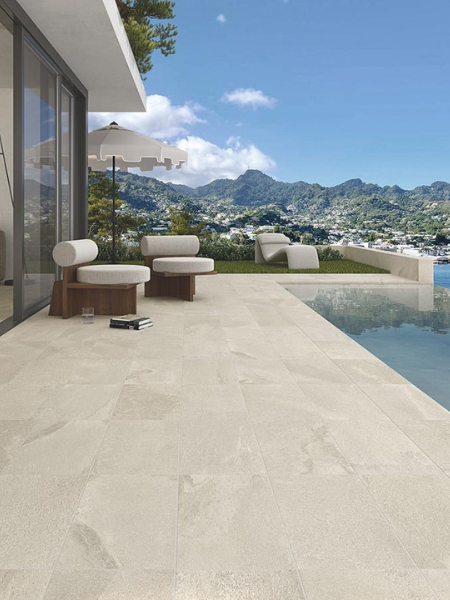 Ambiente piscina suelo porcelánico Bali Beige