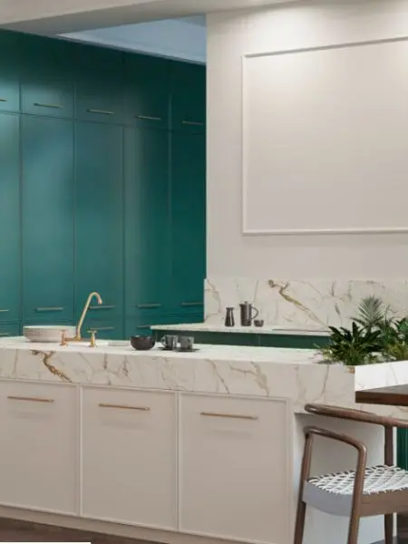 Cocinas pequeñas con desayunador 7 Muebles de cocina Serie Laca.
