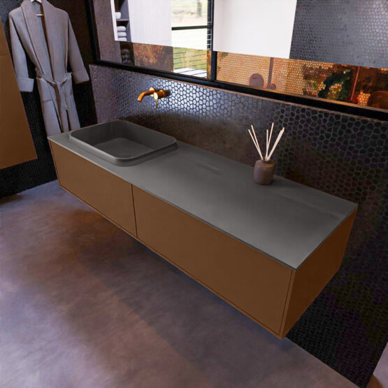 MONDIAZ ERIN 150cm mueble de baño color Rust 2 cajones. Lavabo RIDGE Izquierda sin orificio color Dark Grey.