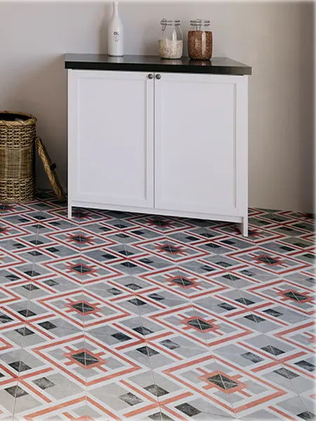 Descubre el azulejo porcelánico Hanava Burgundy.