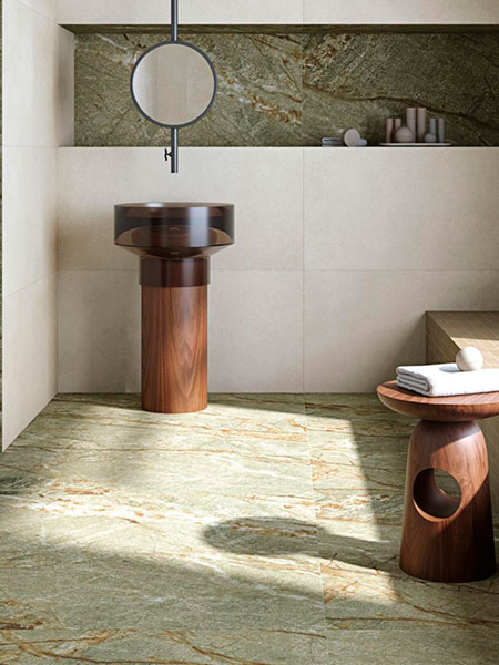 Baño elegante con porcelánico efecto piedra verde