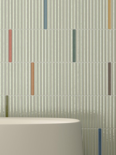 Azulejo Stick Waikiki Azul-B 2x23 cm pasta blanca venta por piezas 3 Baño contemporáneo con Stick Waikiki Azul-B brillo 2x23 cm combinado con mosaico Waikiki multicolor pastel