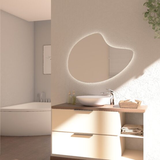 Espejo de baño Wild 80x60 cm de forma organica con luz ambiental encendida sobre lavabo
