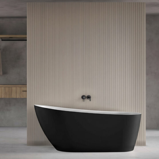Bañera exenta Wavy de Fiora en Negro con interior blanco en un baño contemporáneo