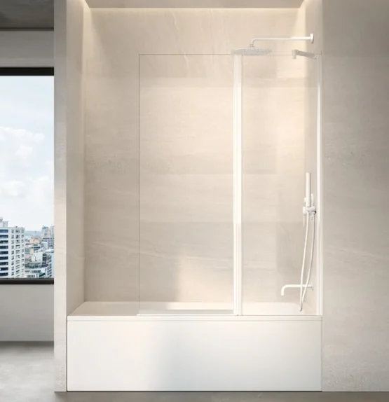 Mampara de bañera Prisma Sport con fijo en blanco sobre la bañera